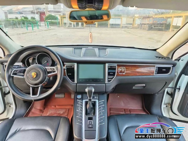 17年众泰SR9轿车抵押车出售