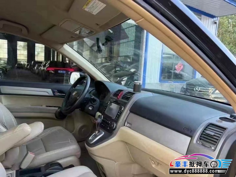 11年本田CR-V轿车抵押车出售