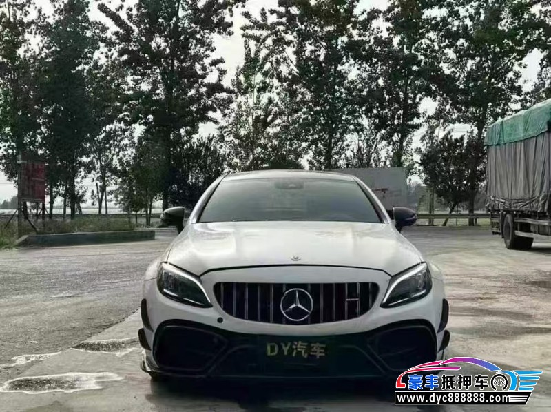 抵押车出售21年奔驰C级AMG轿车