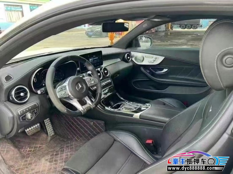 21年奔驰C级AMG轿车抵押车出售