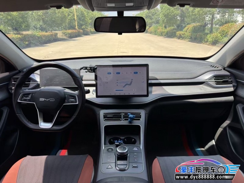 24年比亚迪驱逐舰轿车抵押车出售