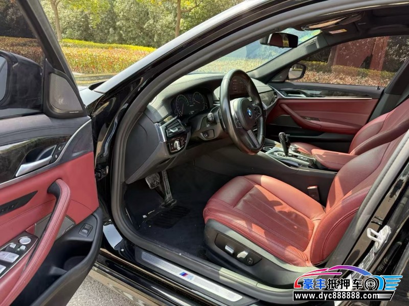 19年宝马5系轿车抵押车出售