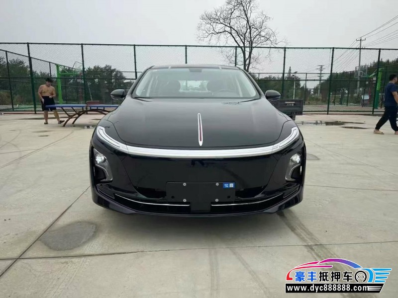 25年红旗EQM5轿车抵押车出售