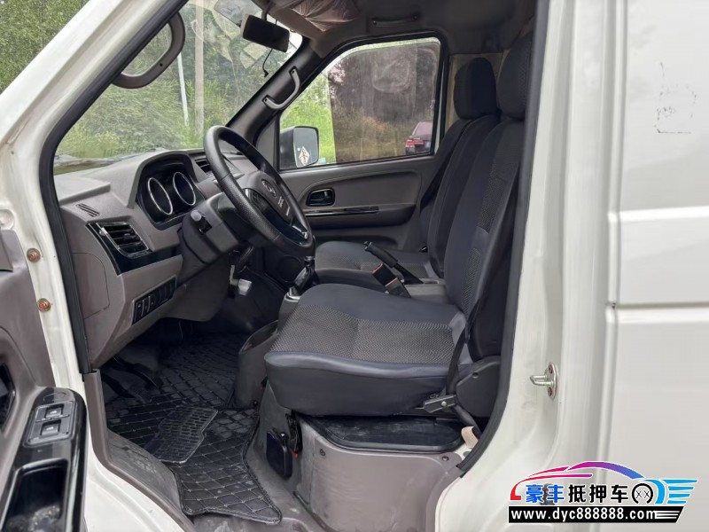 23年东风御风EV轿车抵押车出售