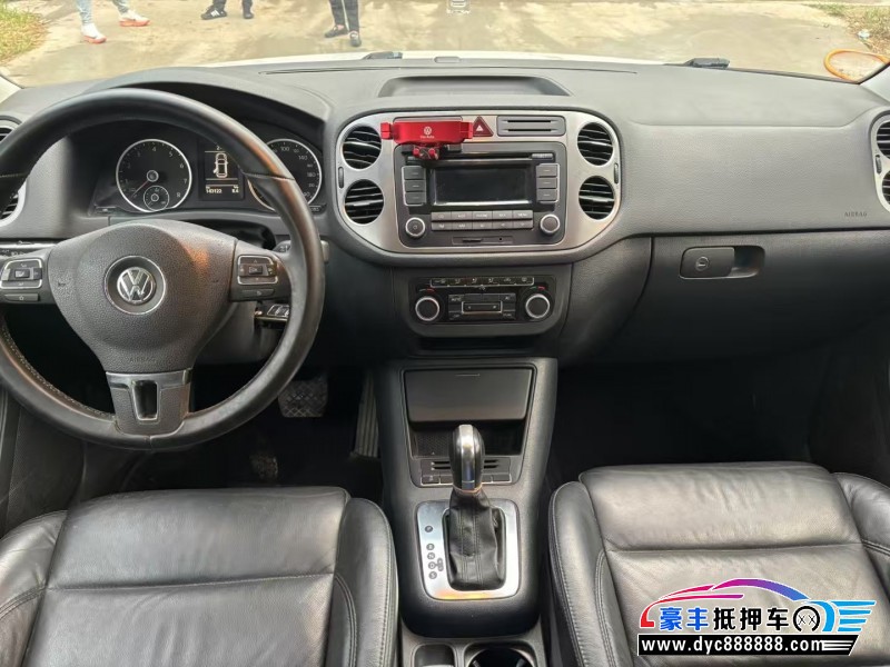 12年大众途观轿车抵押车出售