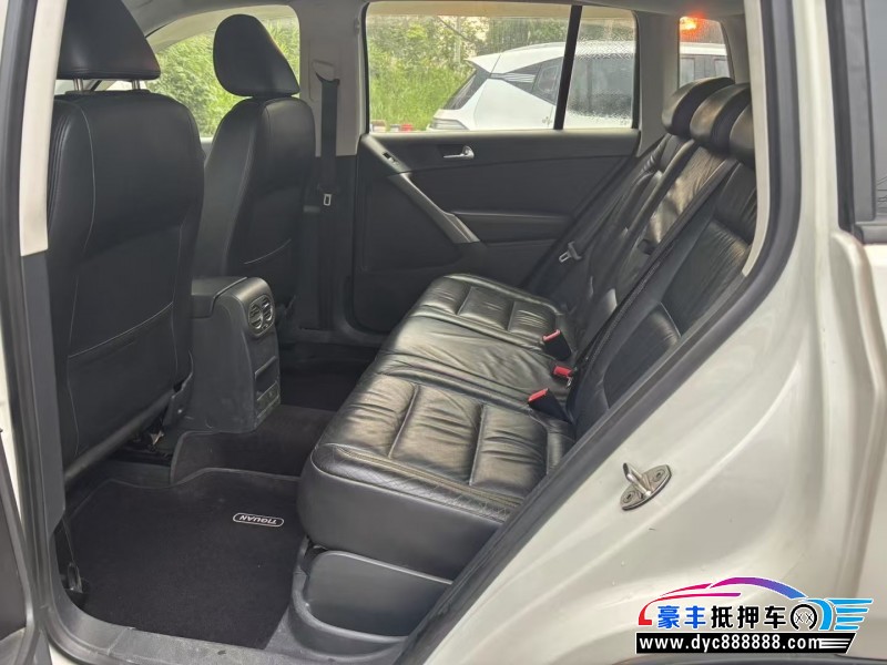 12年大众途观轿车抵押车出售