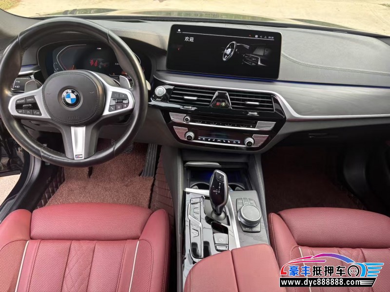 21年宝马5系轿车抵押车出售