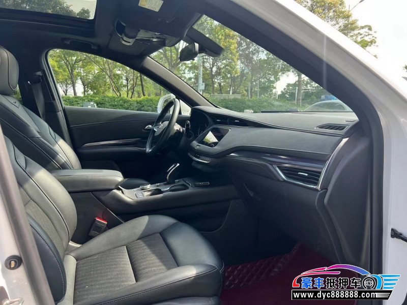 22年凯迪拉克XT4轿车抵押车出售