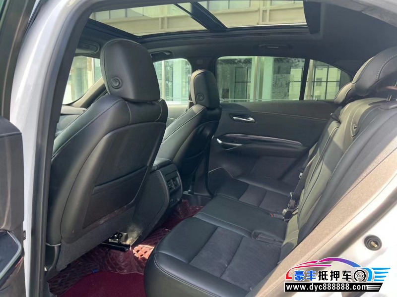 22年凯迪拉克XT4轿车抵押车出售