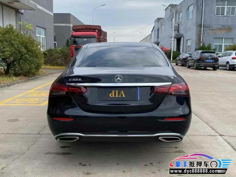 22年奔驰E轿车抵押车出售