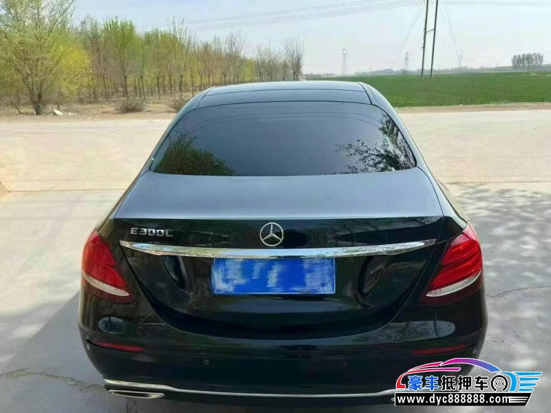 18年奔驰E轿车抵押车出售