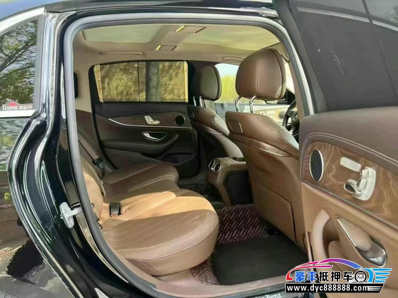 18年奔驰E轿车抵押车出售