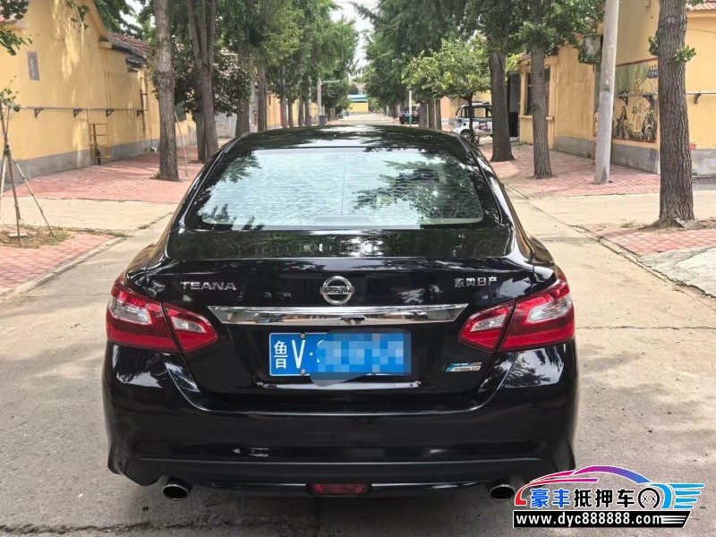 19年日产天籁轿车抵押车出售