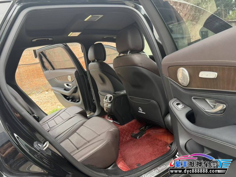 20年奔驰GLC轿车抵押车出售