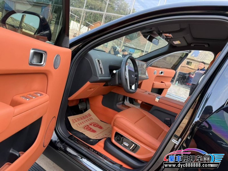 24年理想L9轿车抵押车出售