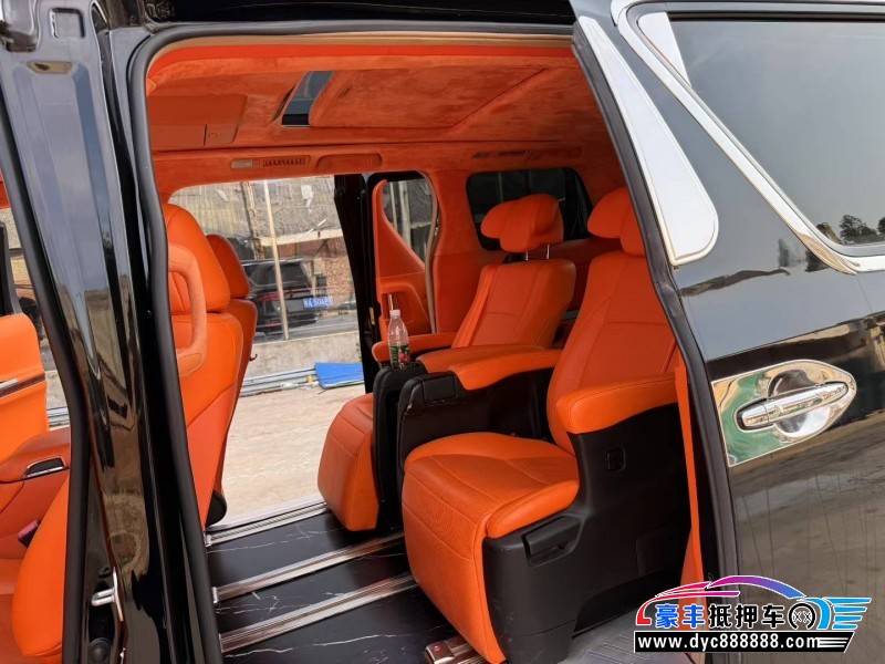 11年丰田埃尔法轿车抵押车出售