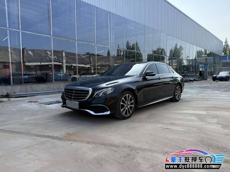 19年奔驰E轿车抵押车出售