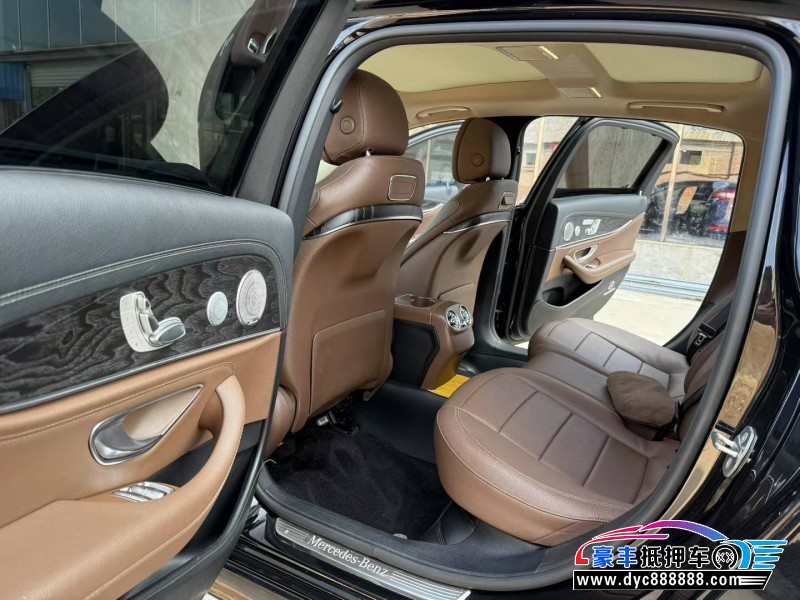 19年奔驰E轿车抵押车出售