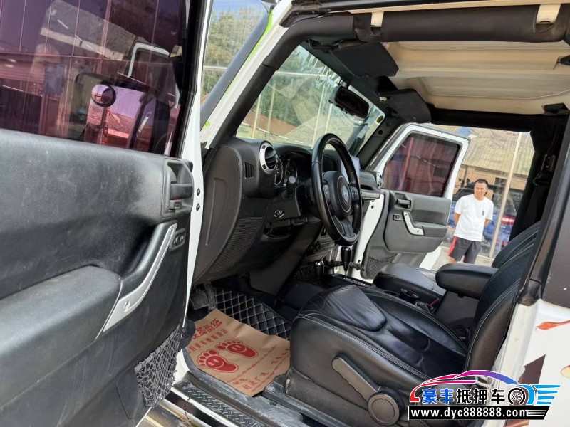 14年Jeep牧马人轿车抵押车出售