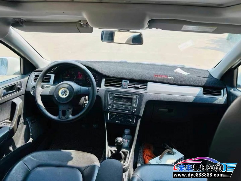 15年大众桑塔纳轿车抵押车出售