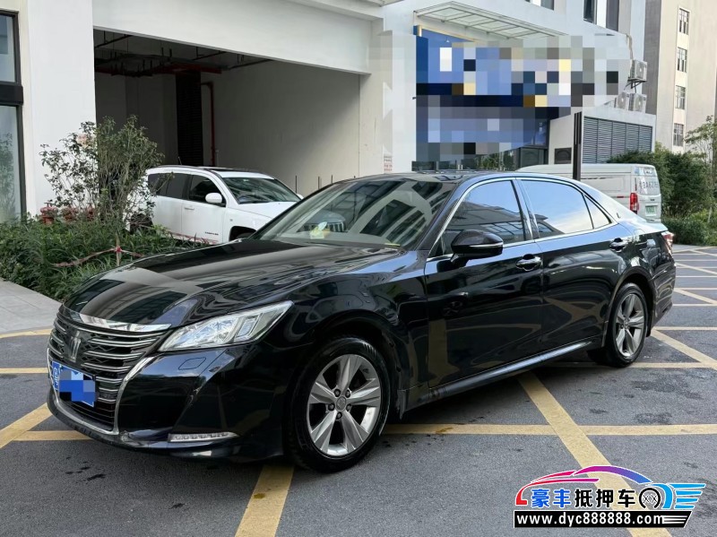 16年丰田皇冠轿车抵押车出售