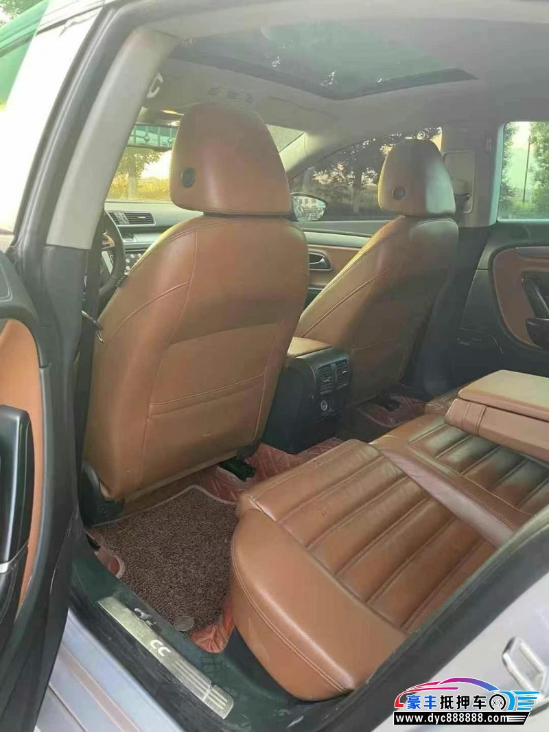 12年大众CC轿车抵押车出售