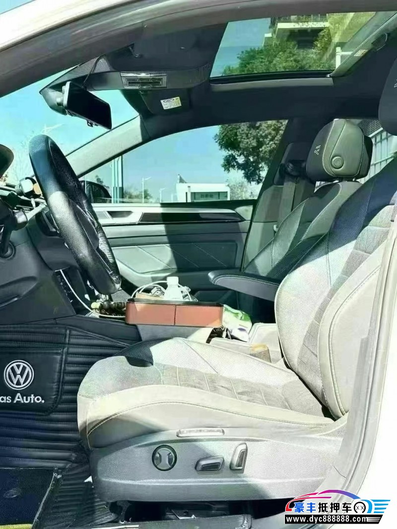 21年大众CC轿车抵押车出售