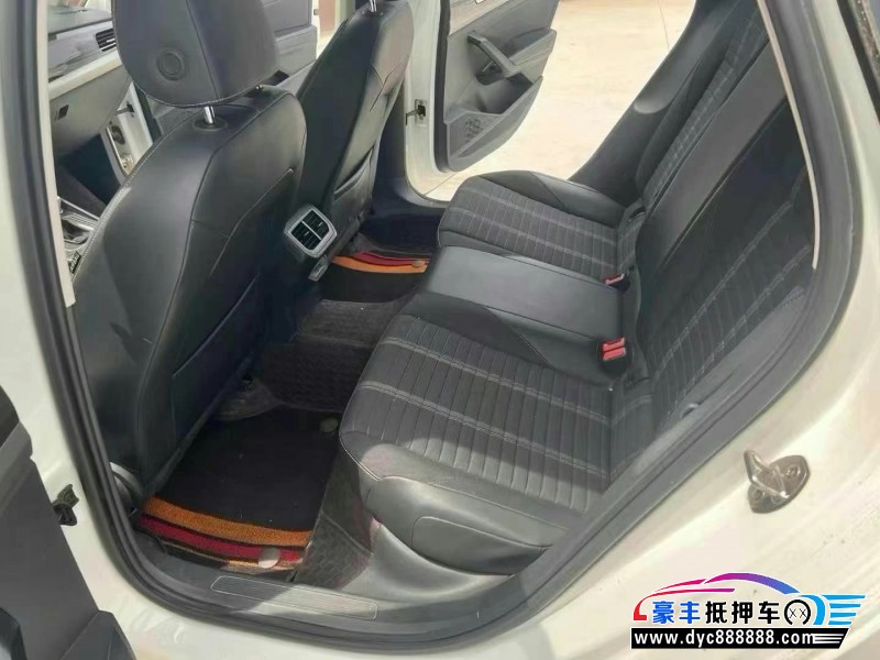 19年大众朗逸轿车抵押车出售