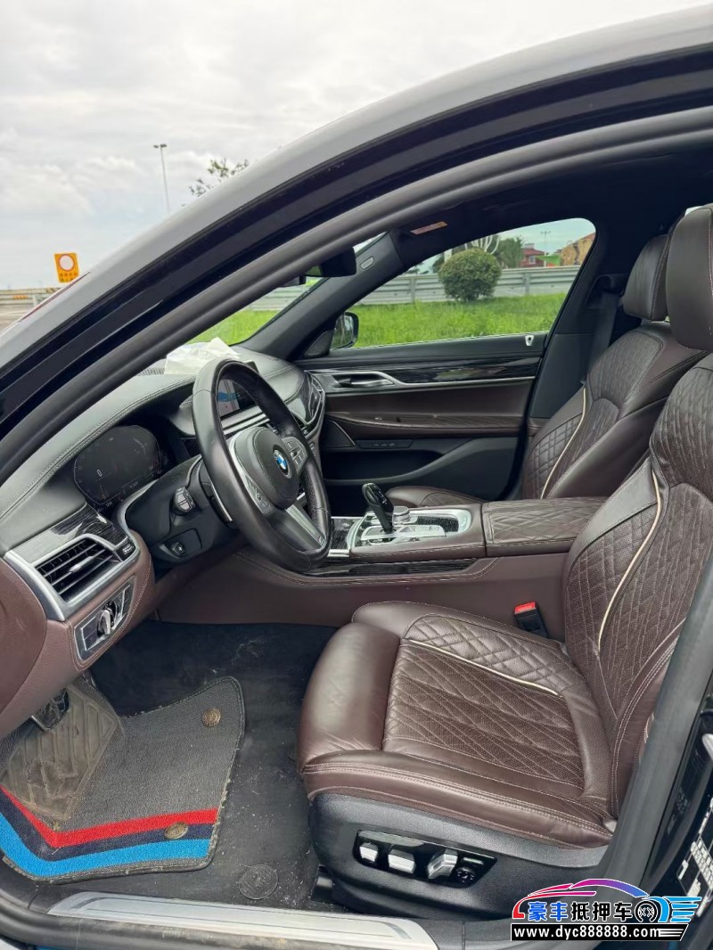 22年宝马7系轿车抵押车出售