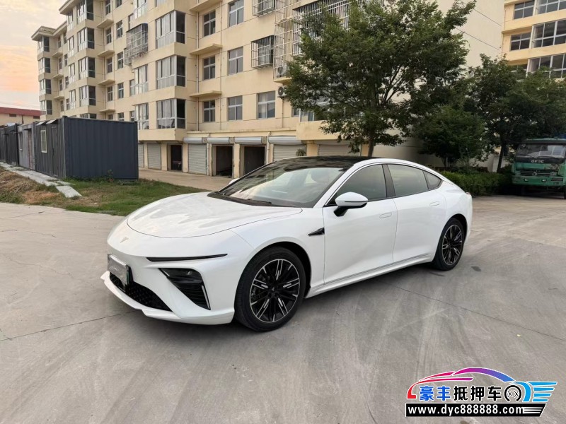 24年哪吒S轿车抵押车出售