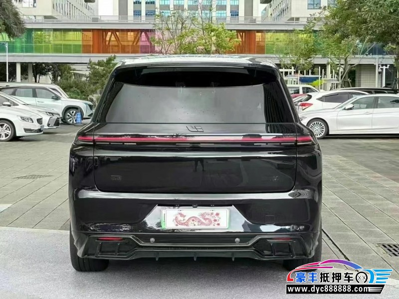 23年理想L8轿车抵押车出售