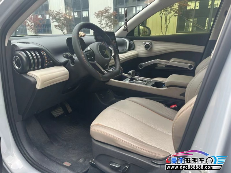 24年比亚迪元轿车抵押车出售