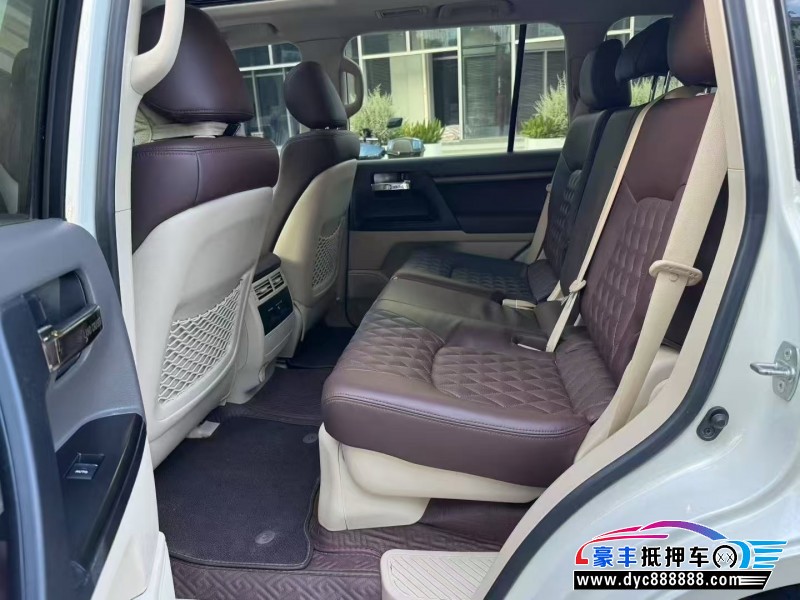 19年丰田兰德酷路泽（陆巡）轿车抵押车出售