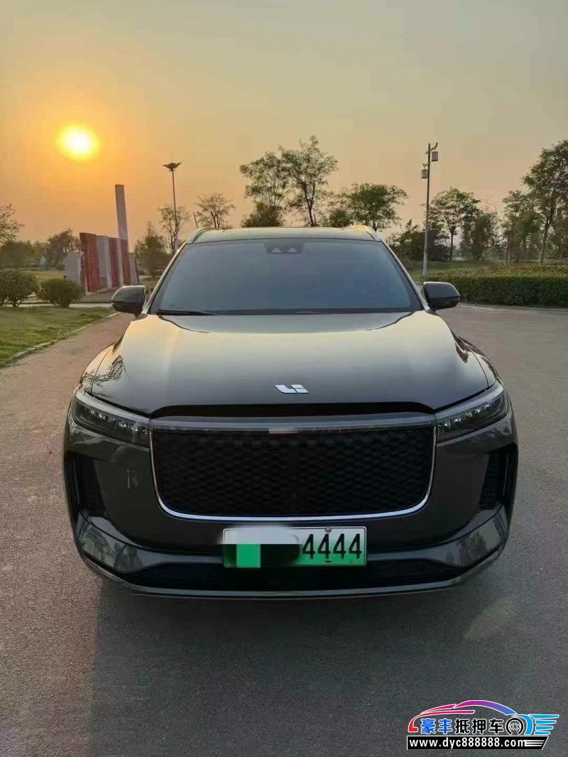 21年理想ONE轿车抵押车出售