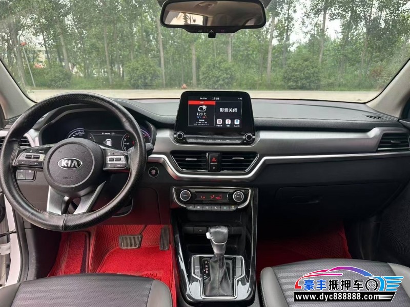 21年起亚智跑轿车抵押车出售