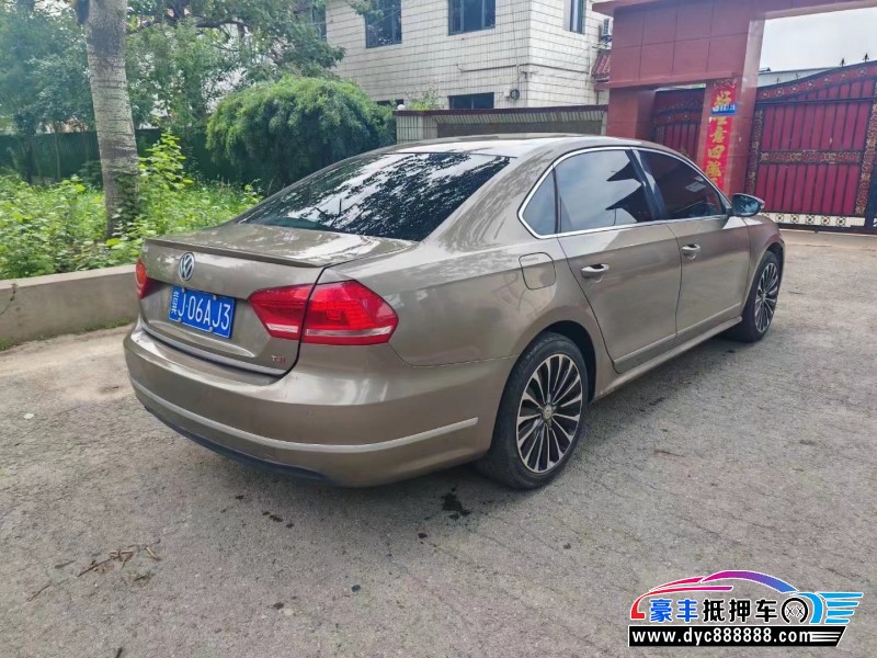 12年大众帕萨特轿车抵押车出售