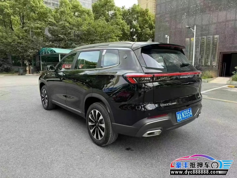 25年奇瑞瑞虎8轿车抵押车出售