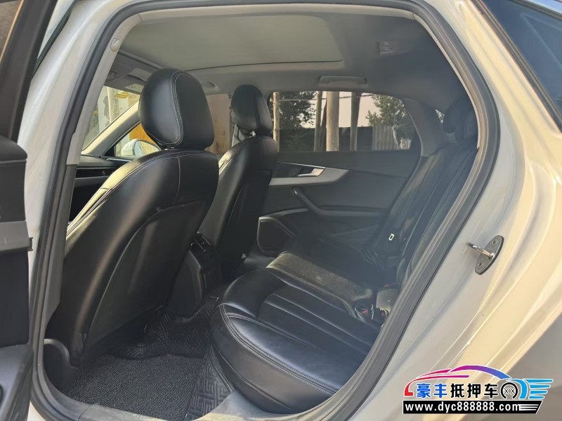 19年奥迪A4L轿车抵押车出售