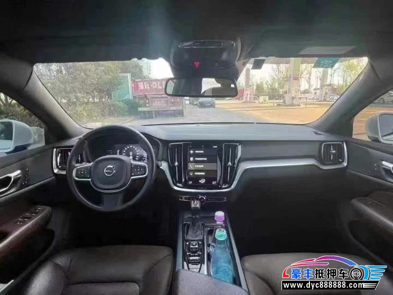 20年沃尔沃S60轿车抵押车出售