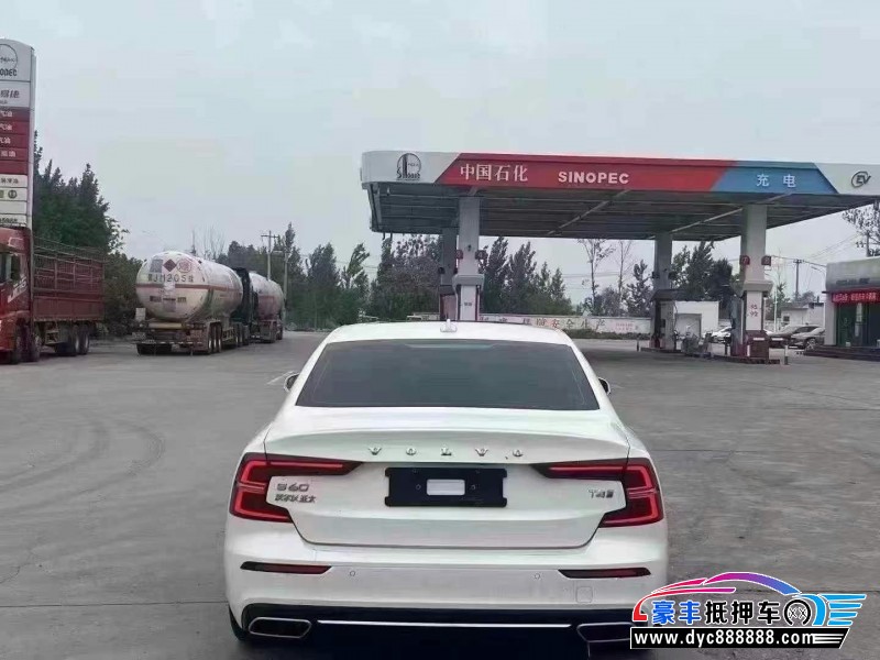 20年沃尔沃S60轿车抵押车出售