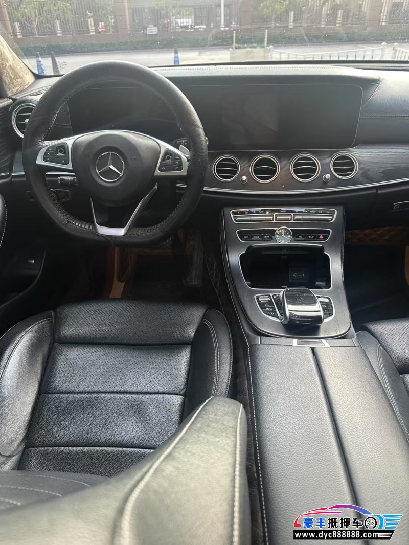 18年奔驰E轿车抵押车出售
