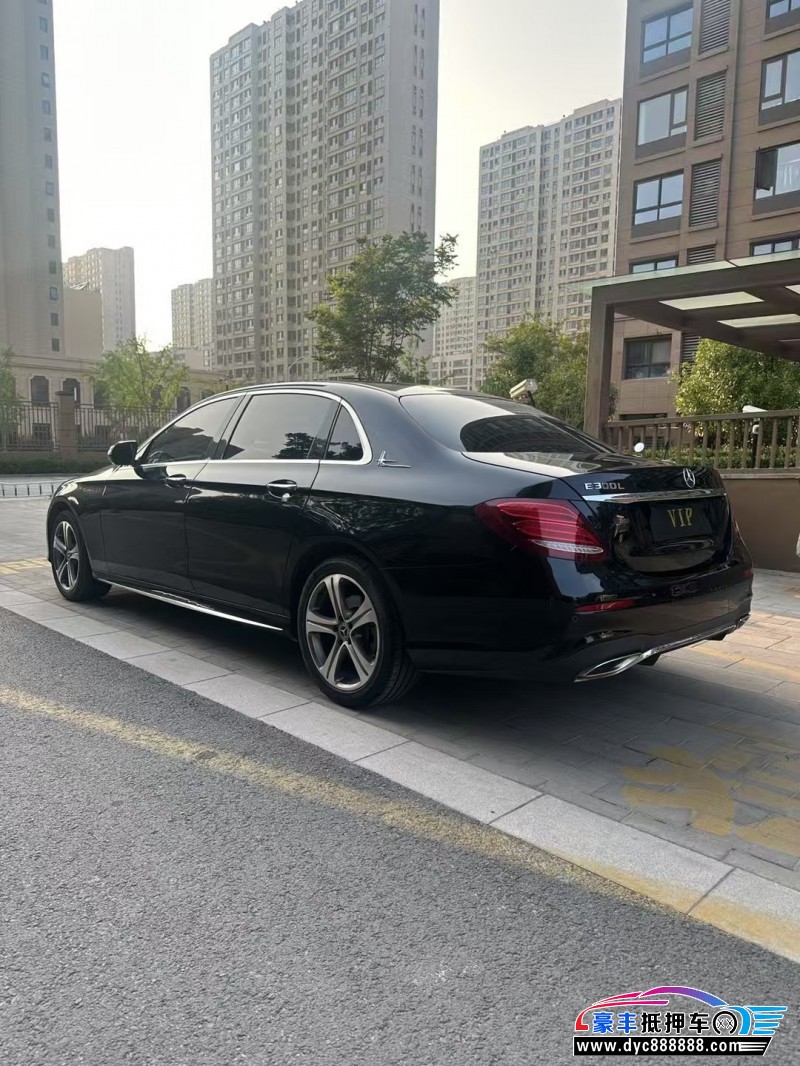 18年奔驰E轿车抵押车出售