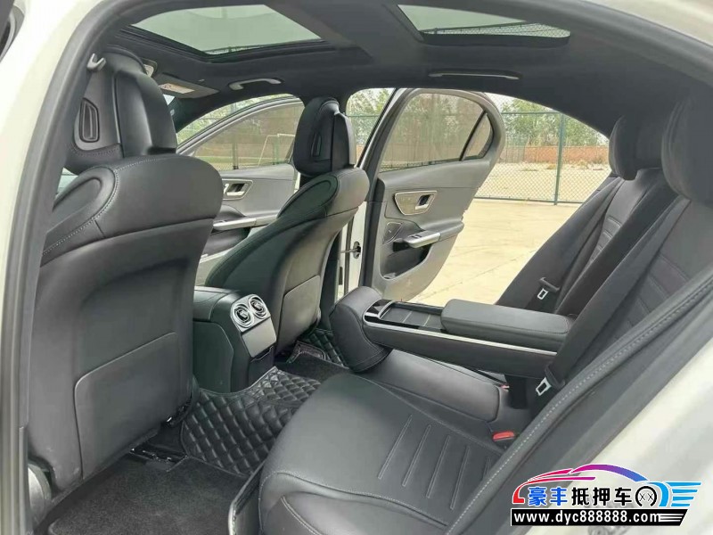 23年奔驰C轿车抵押车出售