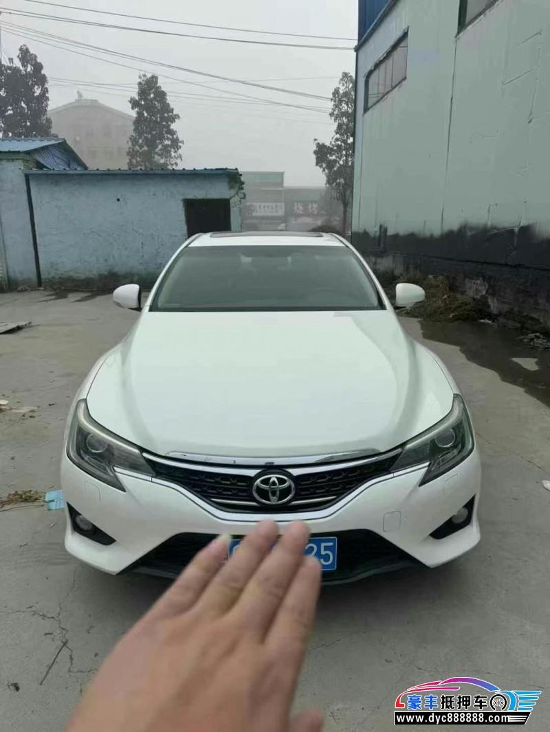14年丰田锐志轿车抵押车出售