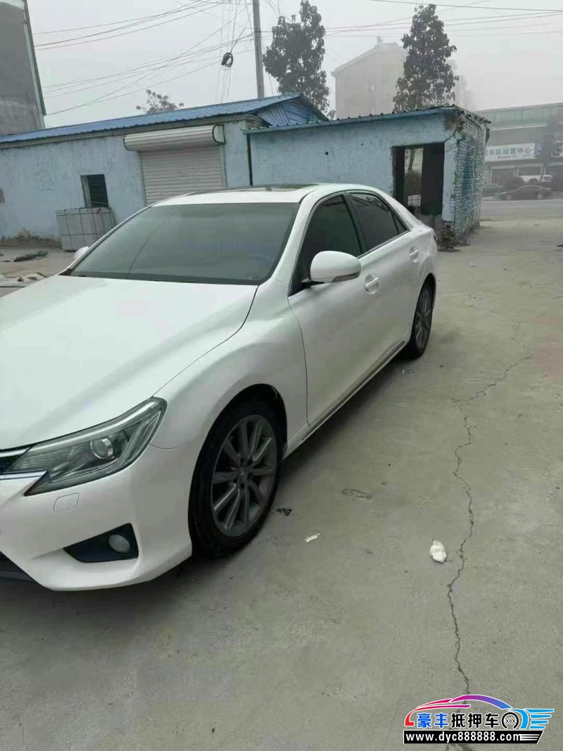 14年丰田锐志轿车抵押车出售