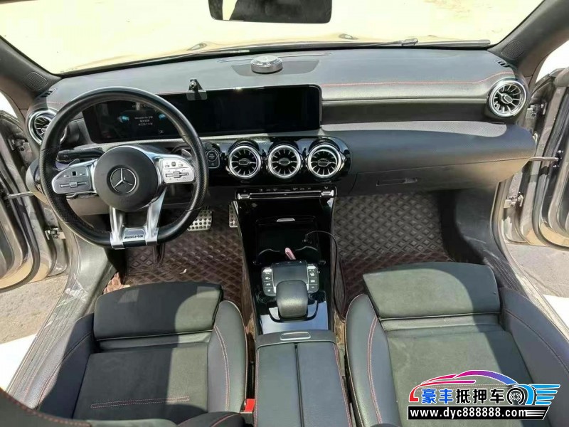 21年奔驰CLA轿车抵押车出售