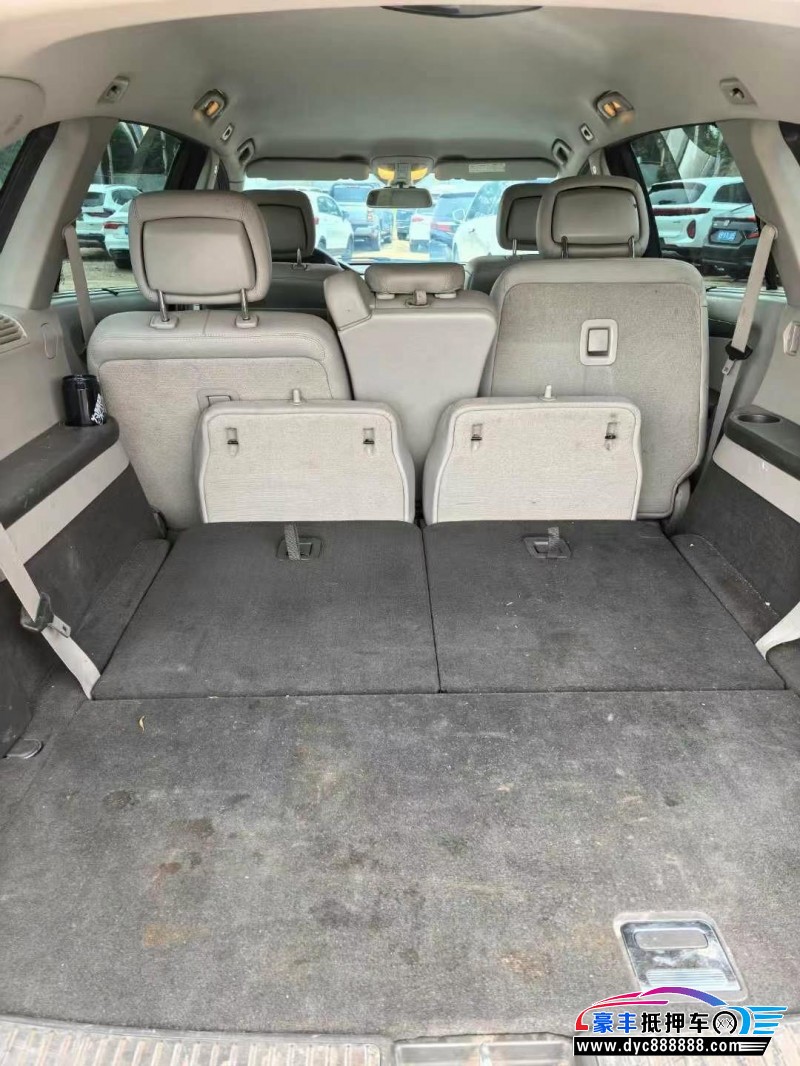 13年奔驰R轿车抵押车出售