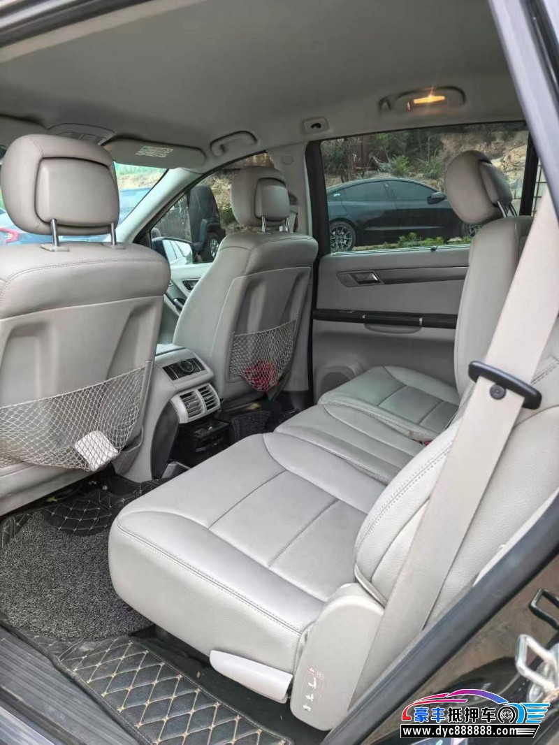 13年奔驰R轿车抵押车出售