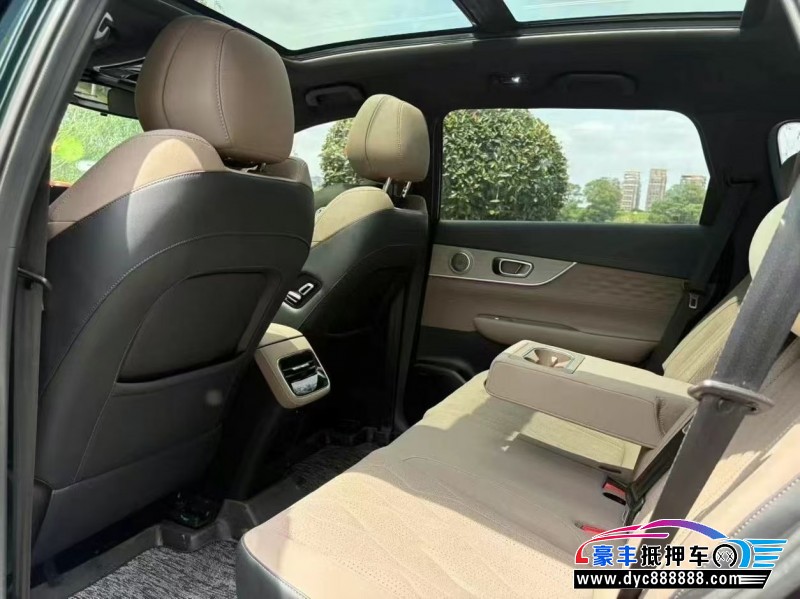 24年奇瑞瑞虎8轿车抵押车出售