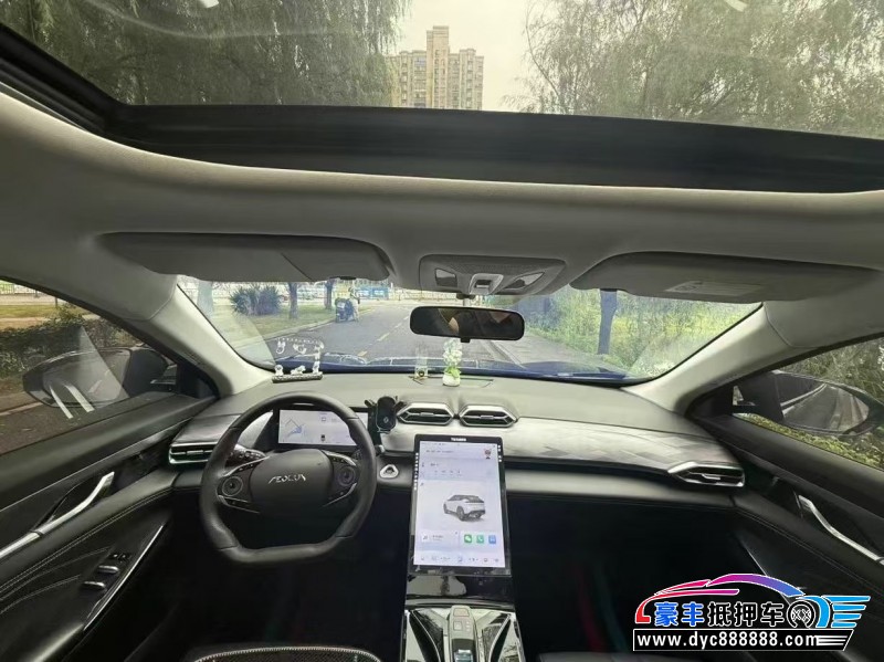 24年东风风神浩瀚轿车抵押车出售